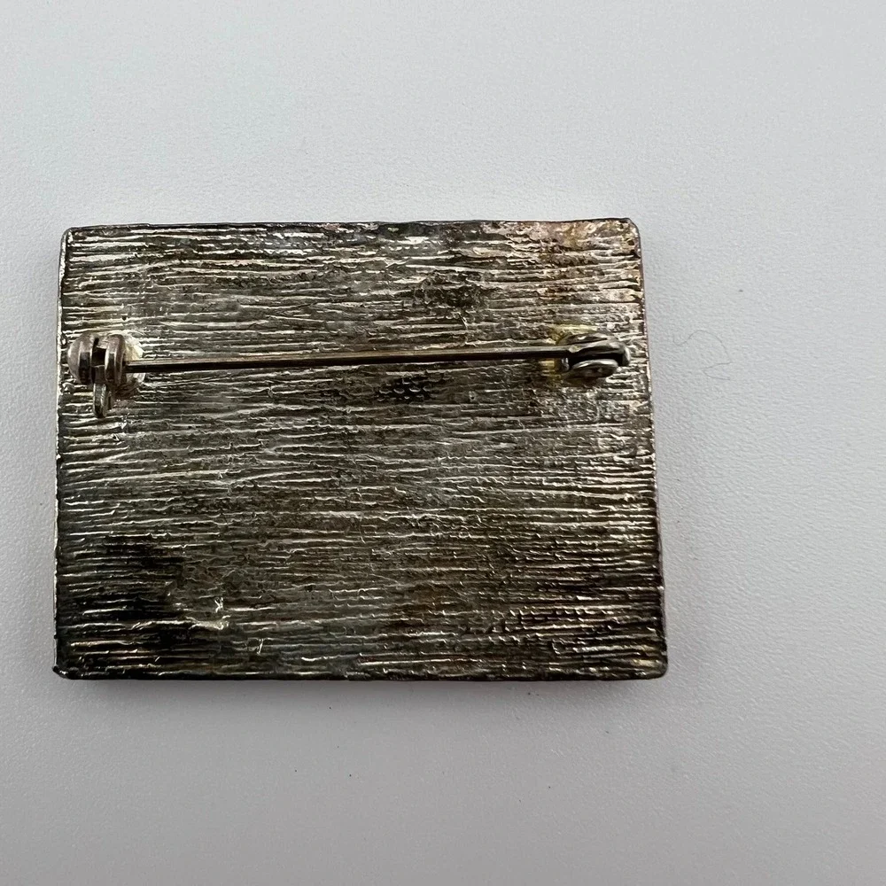 Vintage Phinestone Patriotic Brooch – USA Flag Red White Blue Striped Pin